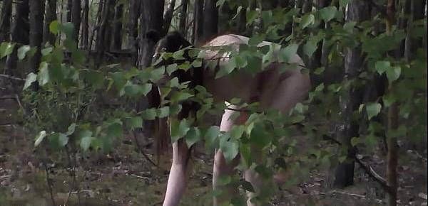  Horny Girlfriend Loves To Walk Naked In The Woods
